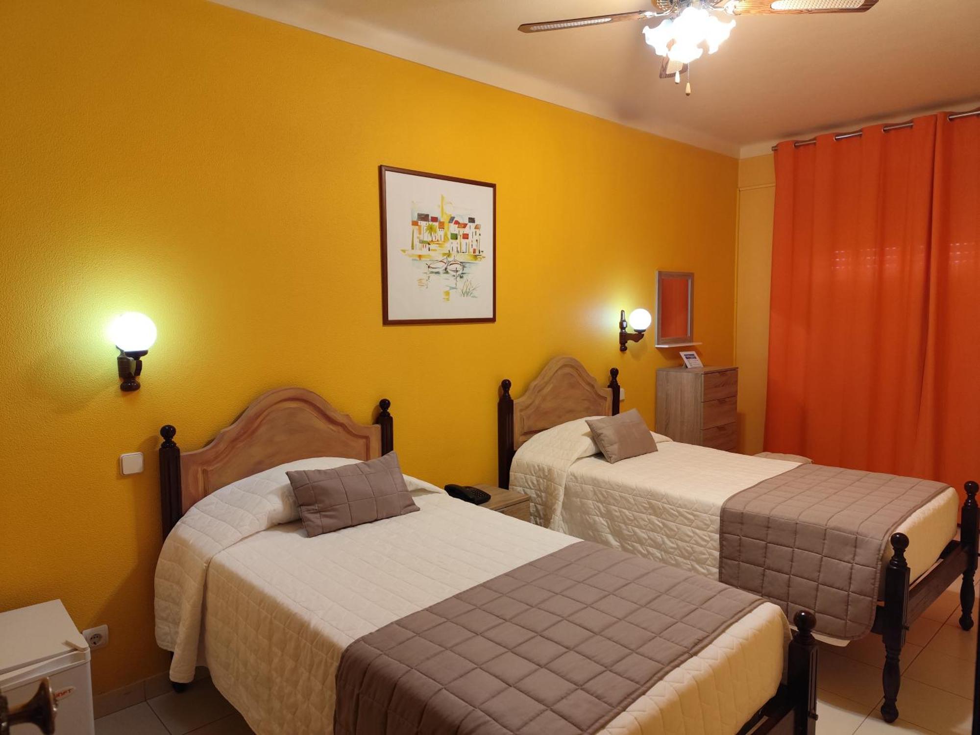Apartamentos Turisticos Praia Grande Ferragudo  Exterior foto
